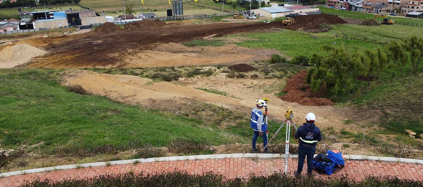 Somos la empresa lider en vender equipos de topografía usados de excelente procedencia y calidad, ofreciendo garantía, y servicio postventa, satisfaciendo la necesidad del profesional que busca, calidad, buen precio, y garantía
